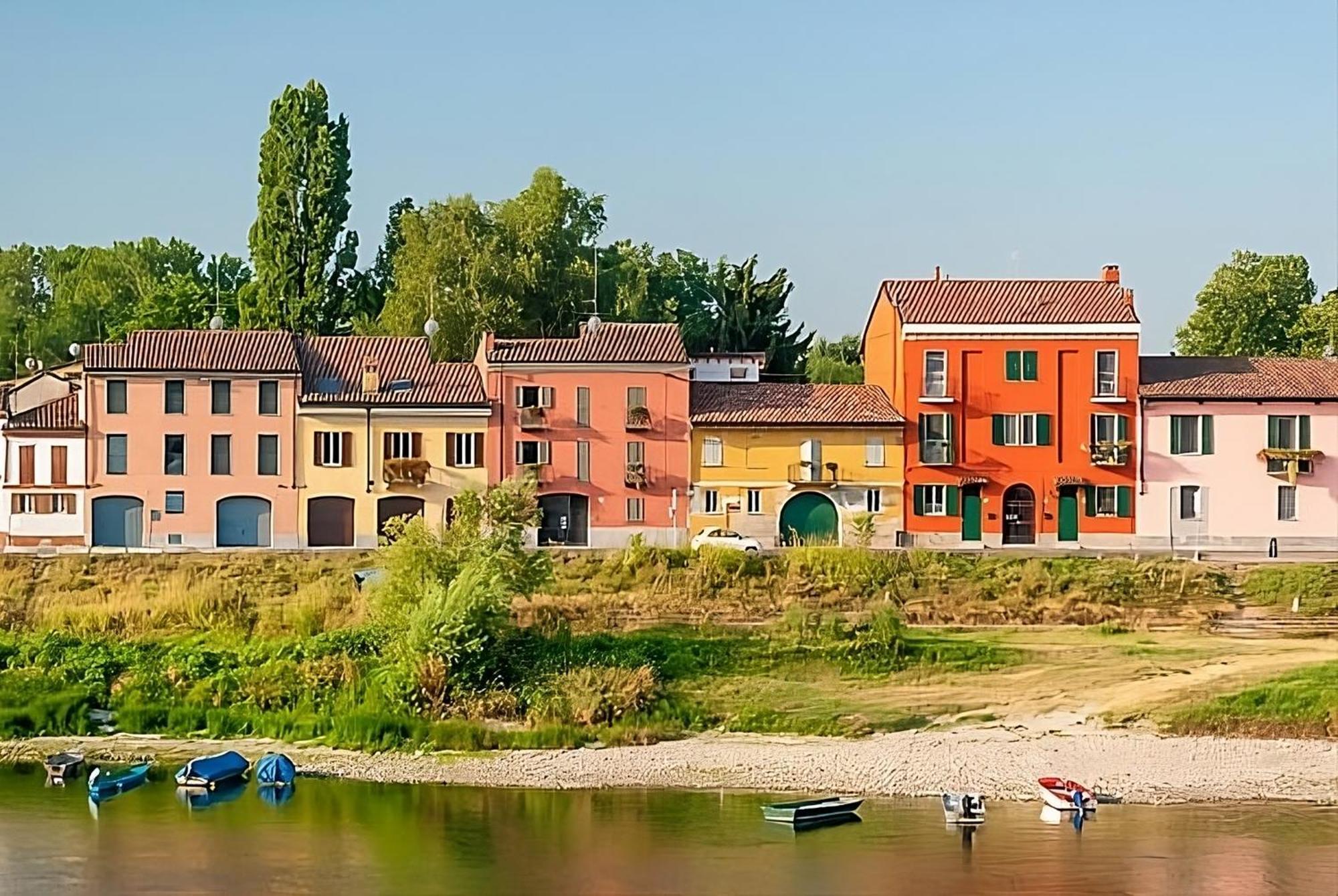 149 Borgo Ticino Suite Attico Di Lusso Con Terrazzo E Parking Privato 파비아 외부 사진